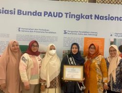 Bunda PAUD Sidrap Terima Penghargaan Nasional dari Kemendikbudristek