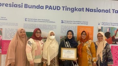 Bunda PAUD Sidrap Terima Penghargaan Nasional dari Kemendikbudristek